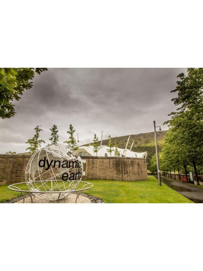 Central And Stylish One Bedroom Apartment Эдинбург Экстерьер фото